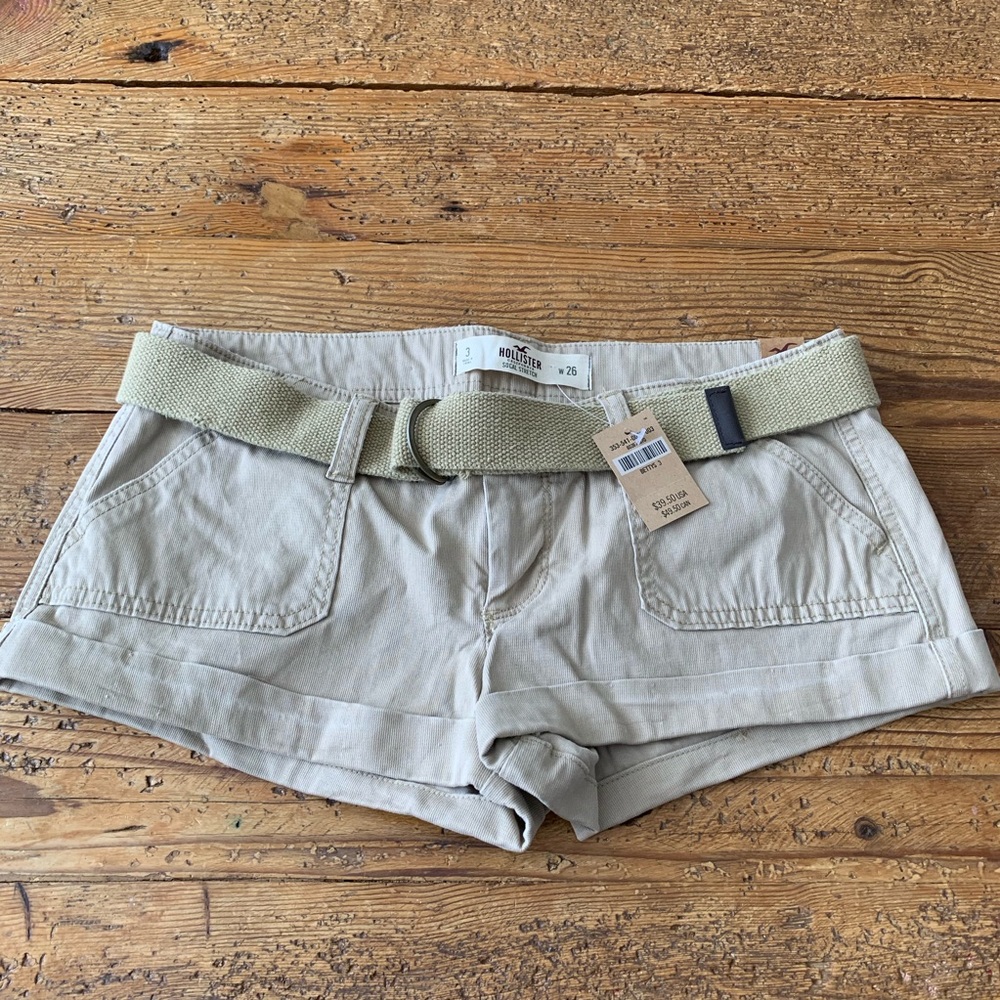 Hollister Classic Stretch Mid-Rise Twill Shorts